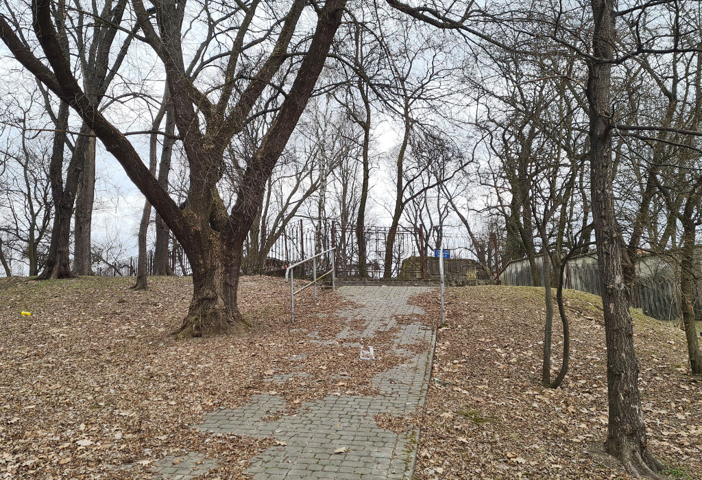 Ostrowiec Swietokrzyski Jewish Cemetery