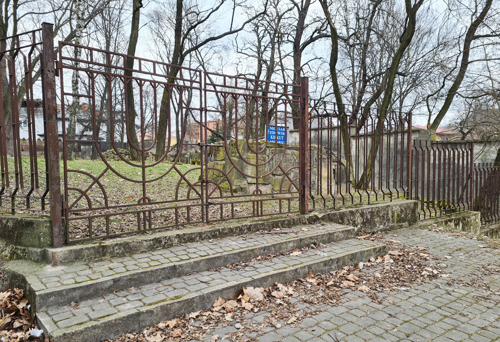 Ostrowiec Swietokrzyski Jewish Cemetery
