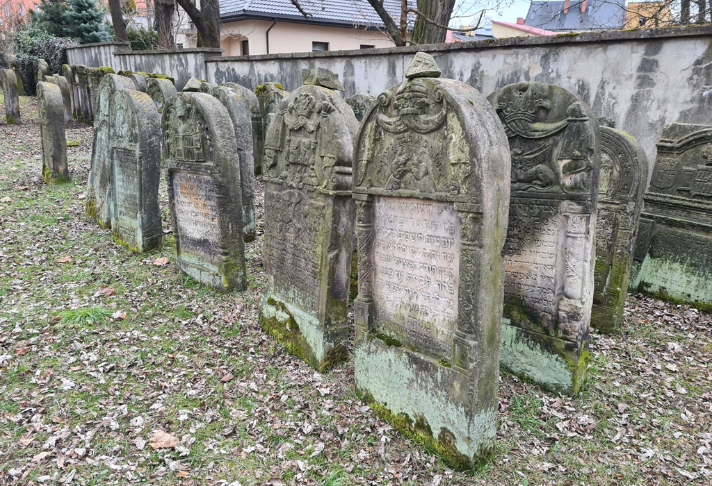 Ostrowiec Swietokrzyski Jewish Cemetery